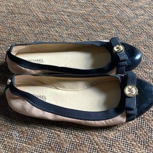Michael Kors NWOT Flats
